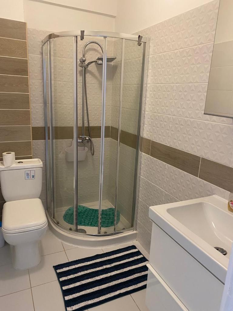 Modern Apartment In Pafos Near The Sea エクステリア 写真